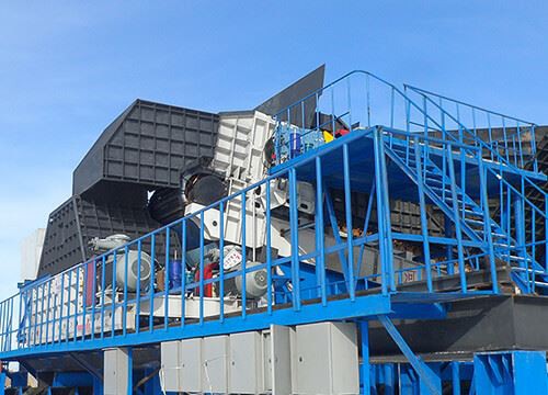 Plattenschürzenzuführung